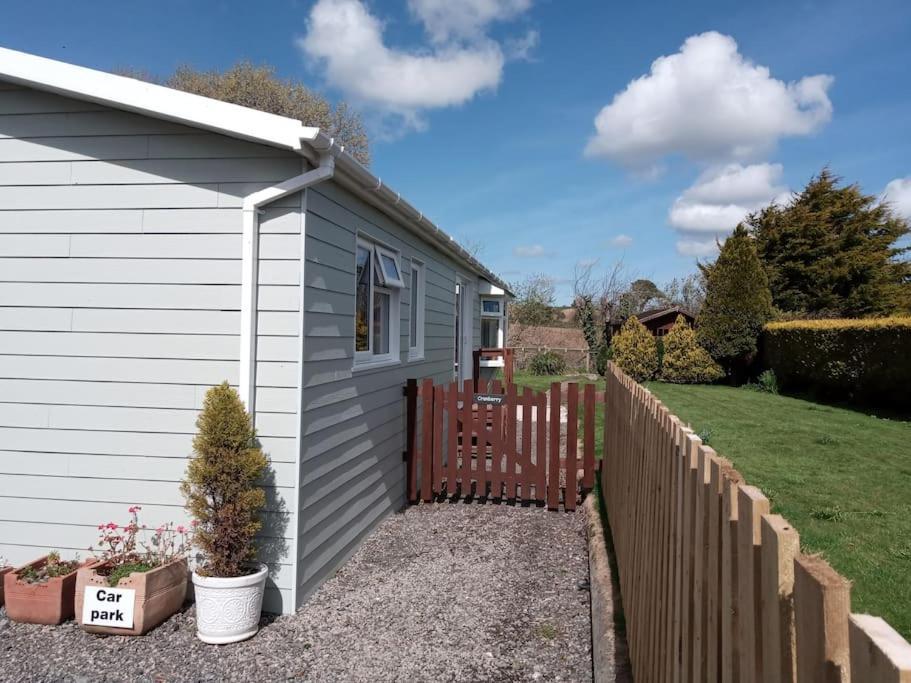 Family Friendly Rural Lodge Truro Exterior photo