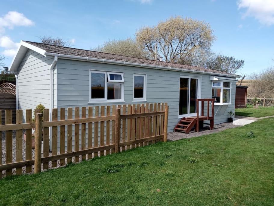 Family Friendly Rural Lodge Truro Exterior photo